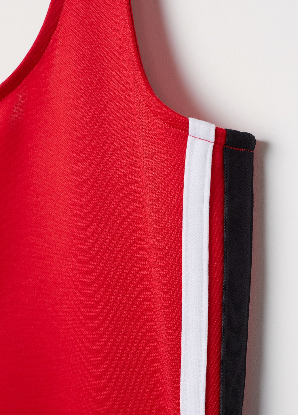 Красное спортивное платье H&M