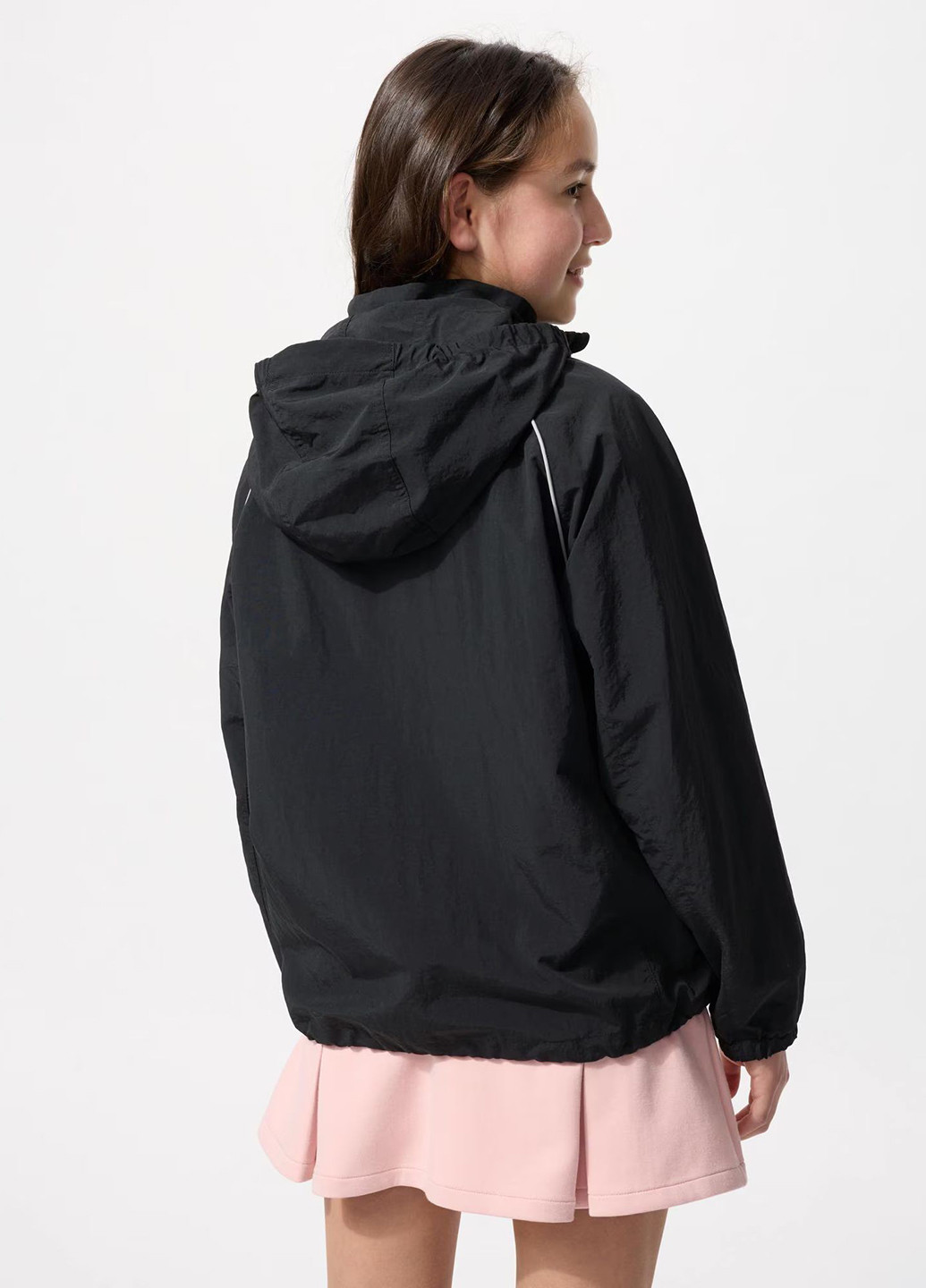 Чорна демісезонна вітровка Uniqlo