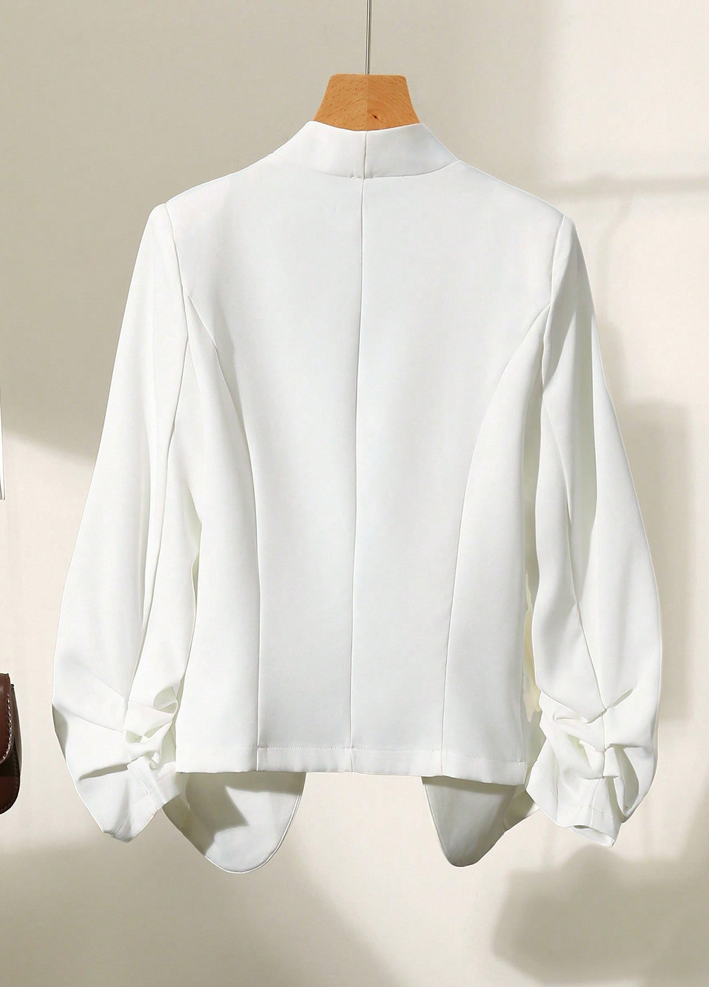 Белый женский жакет SHEIN однотонный - демисезонный
