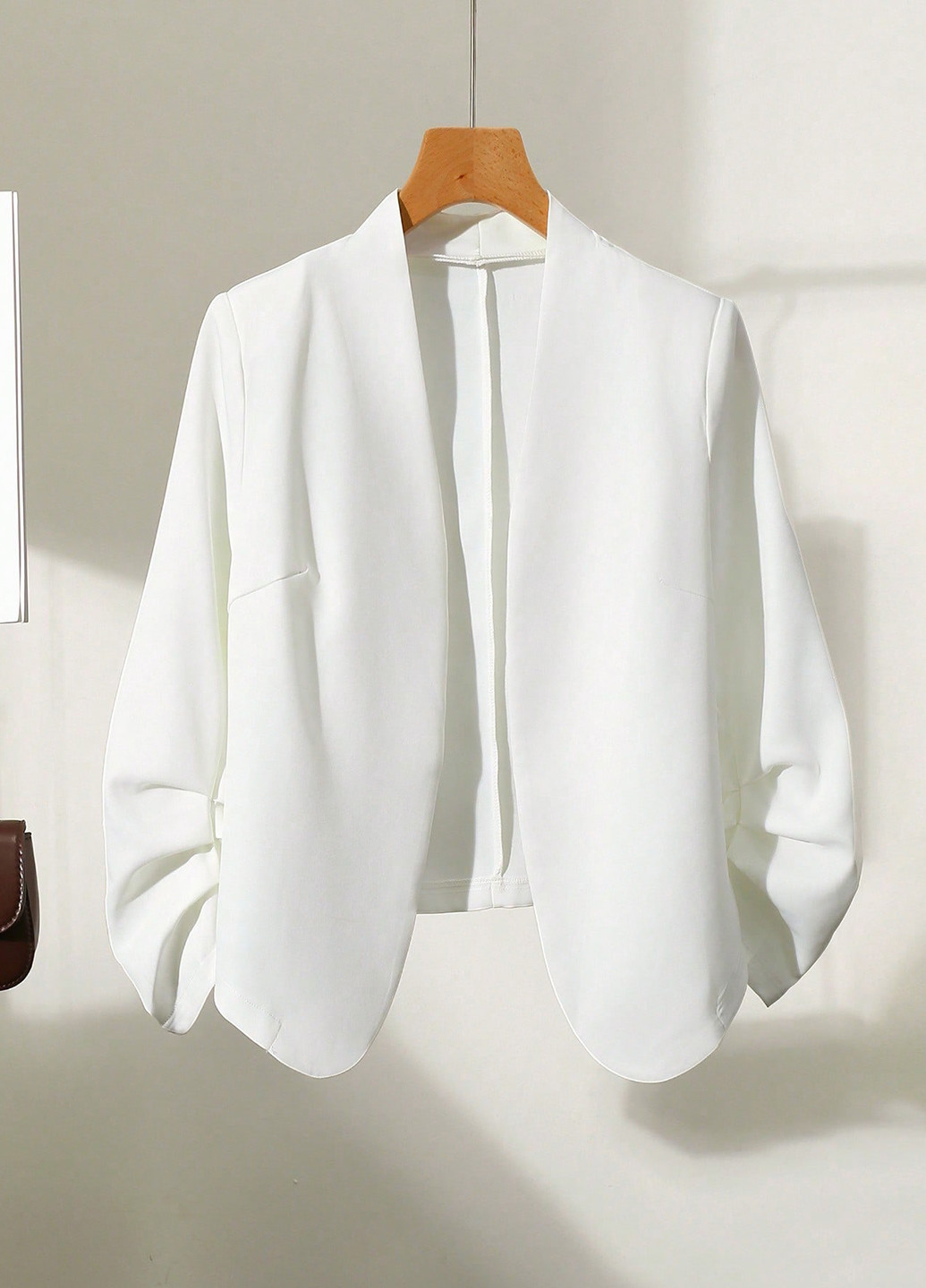 Белый женский жакет SHEIN однотонный - демисезонный
