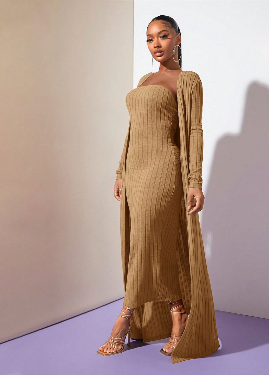Бежевое кэжуал платье с открытыми плечами SHEIN однотонное
