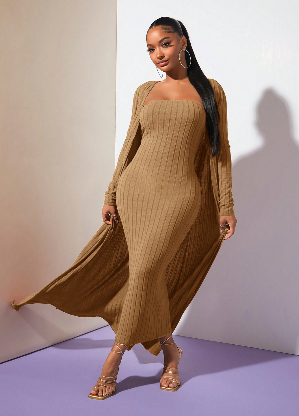 Бежевое кэжуал платье с открытыми плечами SHEIN однотонное