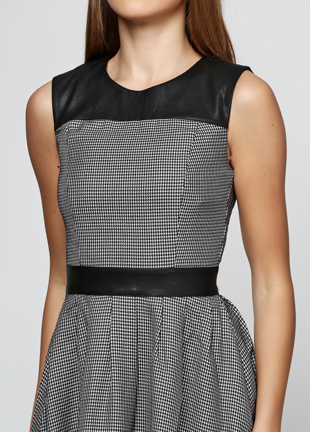 Черное кэжуал платье клеш Mint & Berry с геометрическим узором
