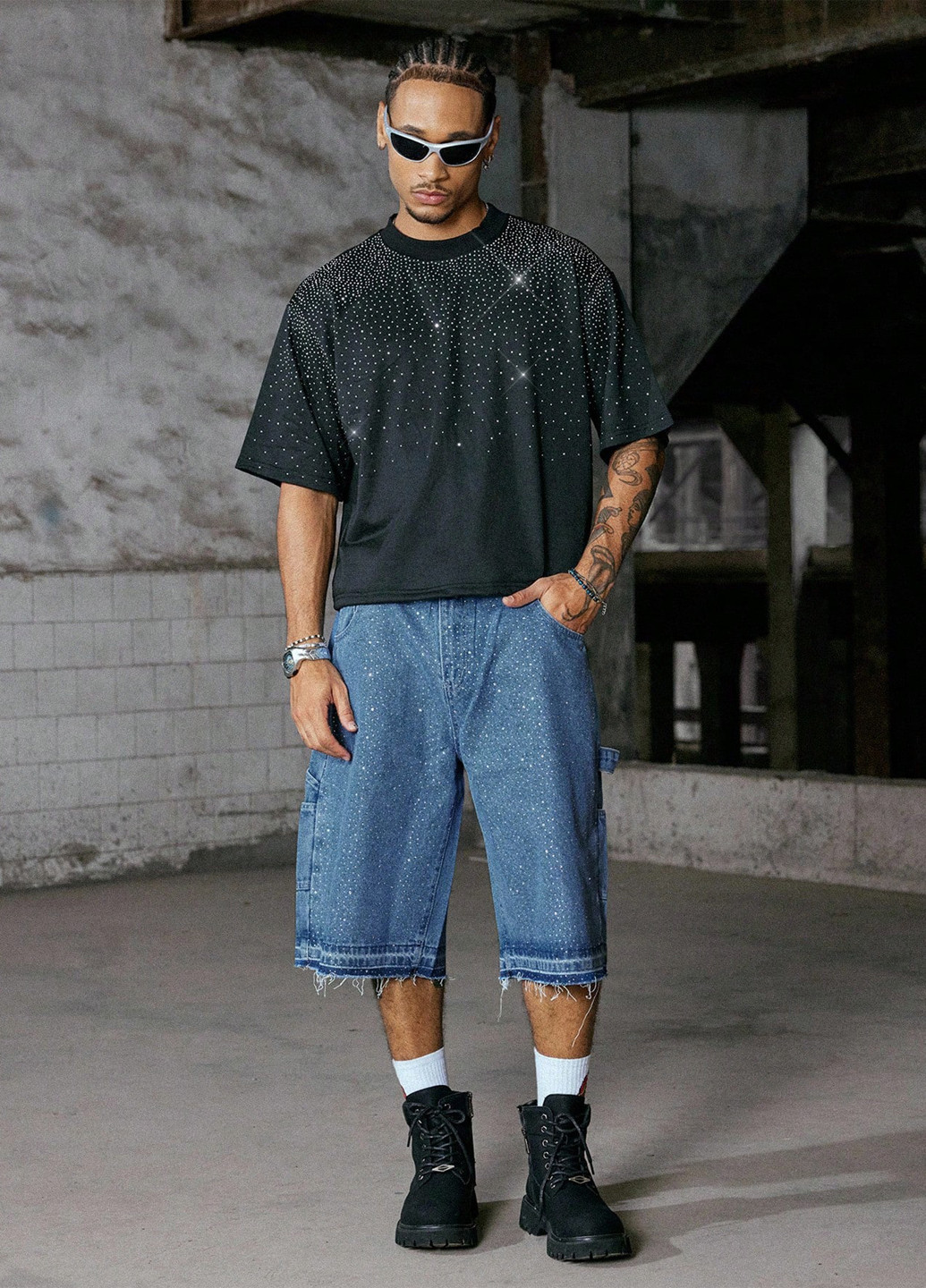 Чорна футболка SHEIN