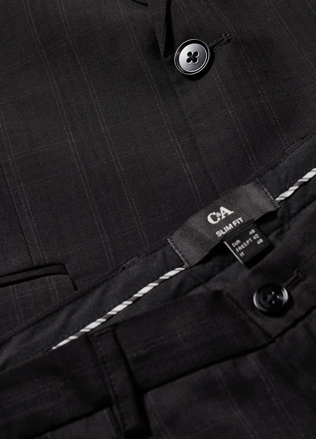 Чорний демісезонний костюм (піджак, штани) брючний C&A