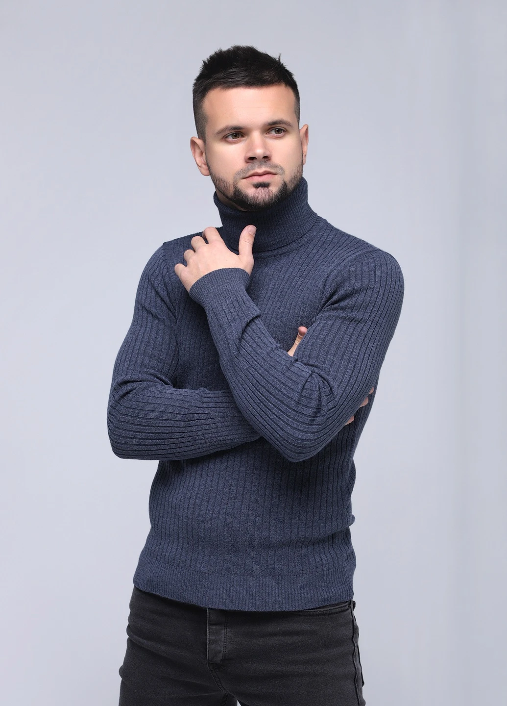 Темно-синій демісезонний светр Figo