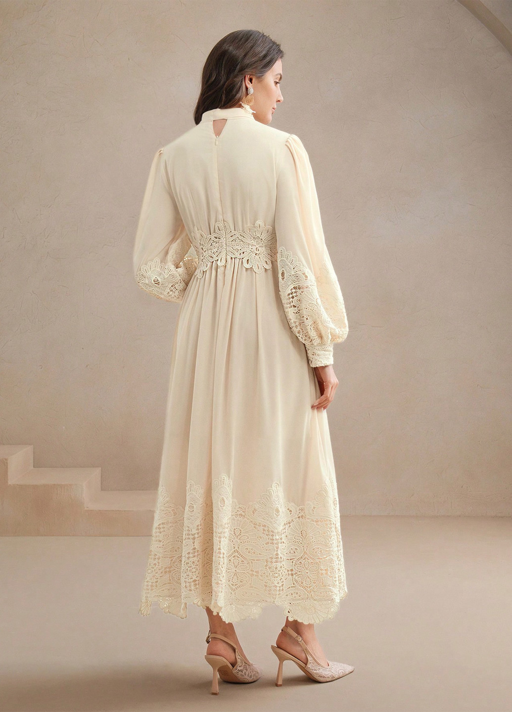 Кремова вечірня сукня з спідницею-сонце, в стилі армпір SHEIN однотонна