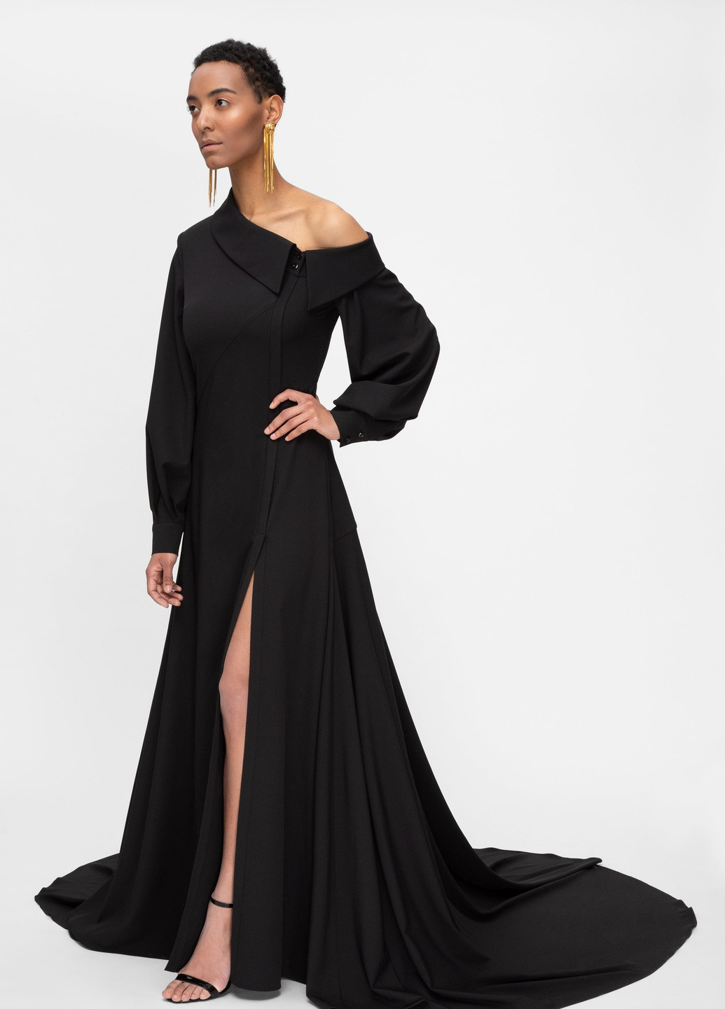 Черное вечернее платье Dafna May однотонное