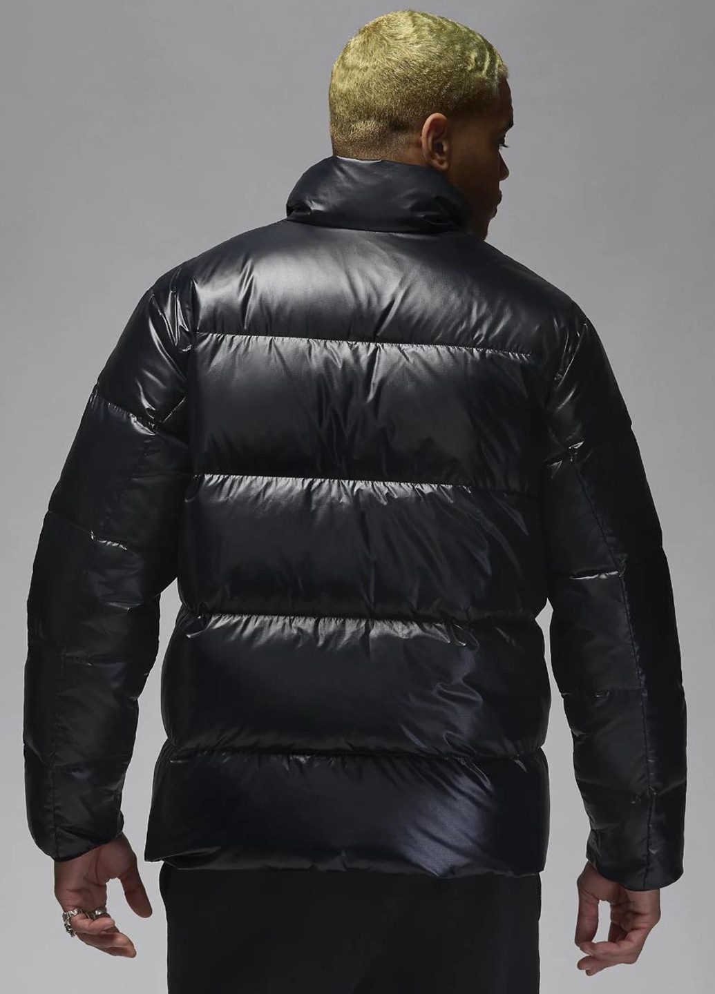 Чорна зимня куртка fv7271-010 Jordan Air Flight