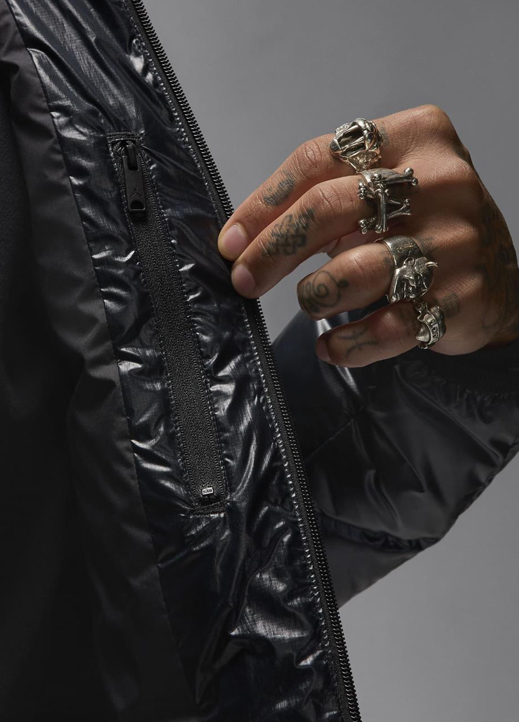 Чорна зимня куртка fv7271-010 Jordan Air Flight