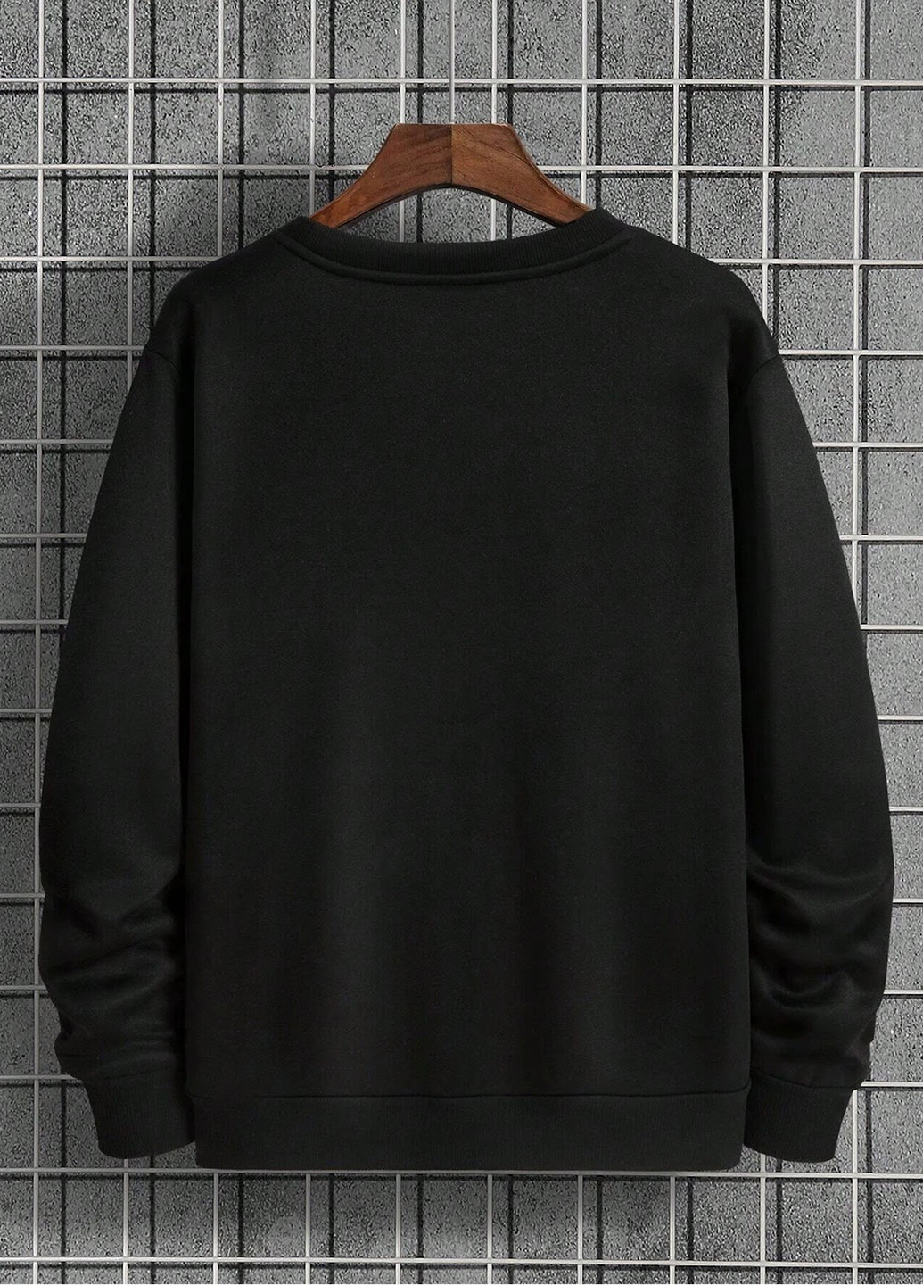 Чорний світшот SHEIN малюнок без декору (324435218)