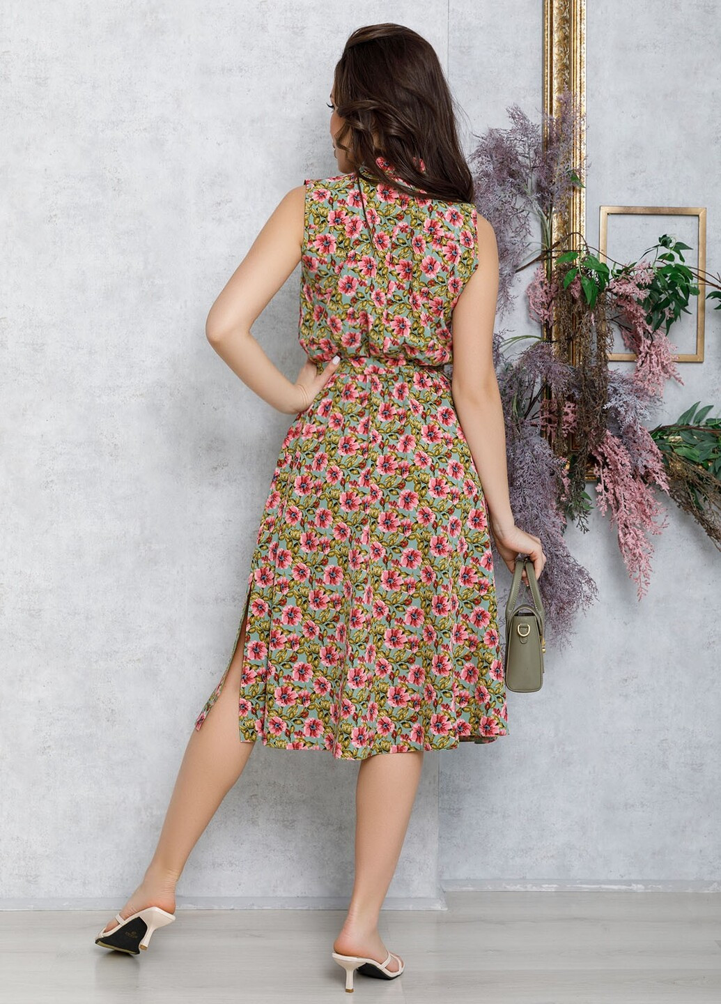 Оливковое (хаки) кэжуал платья ISSA PLUS с цветочным принтом