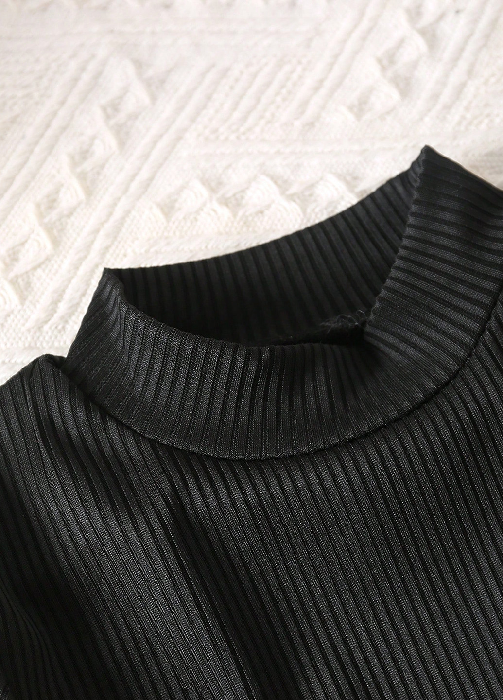 Червоний демісезонний комплект (гольф, спідниця, шарф, берет) SHEIN