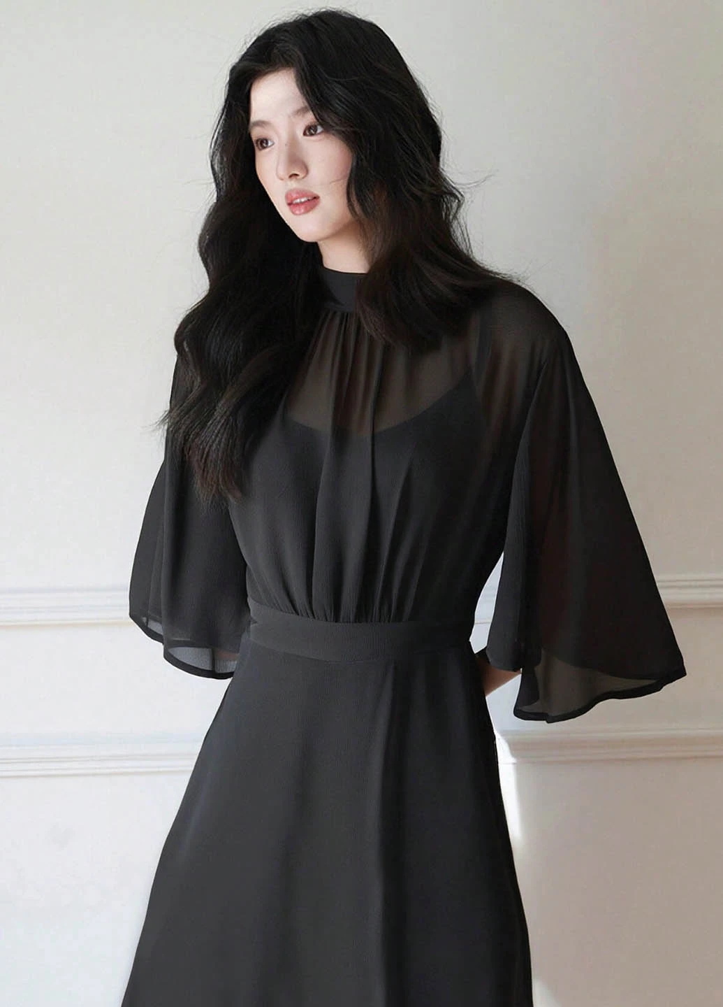 Черное кэжуал платье а-силуэт SHEIN однотонное