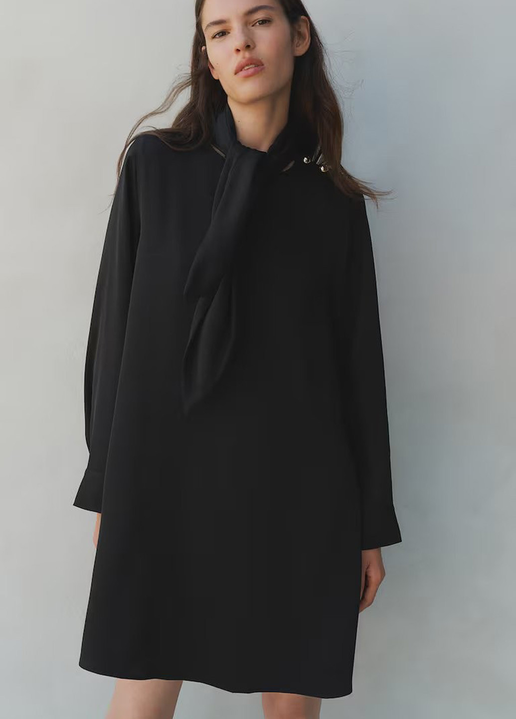 Чорна кежуал cукня а-силует H&M однотонна