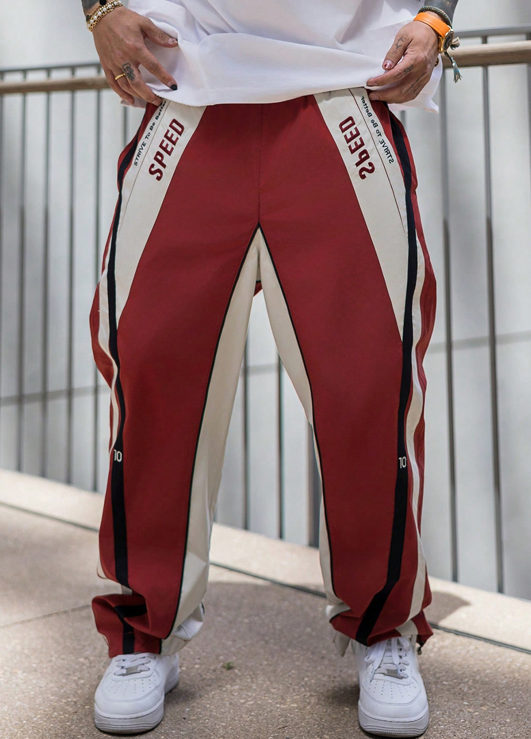 Темно-красные спортивные демисезонные брюки SHEIN