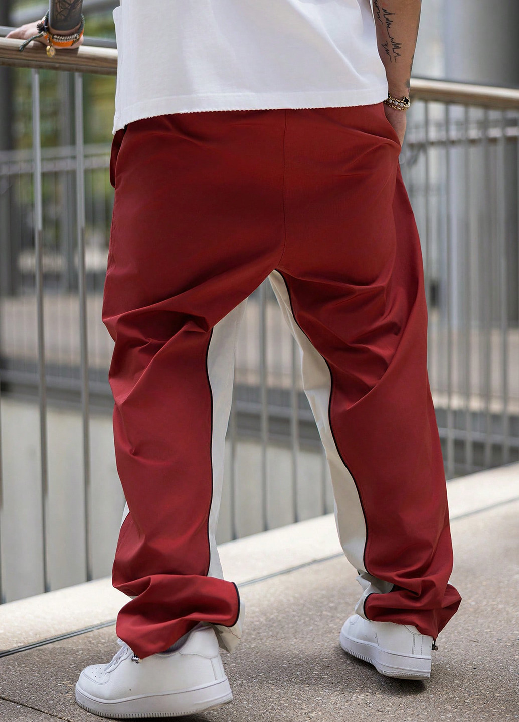 Темно-красные спортивные демисезонные брюки SHEIN