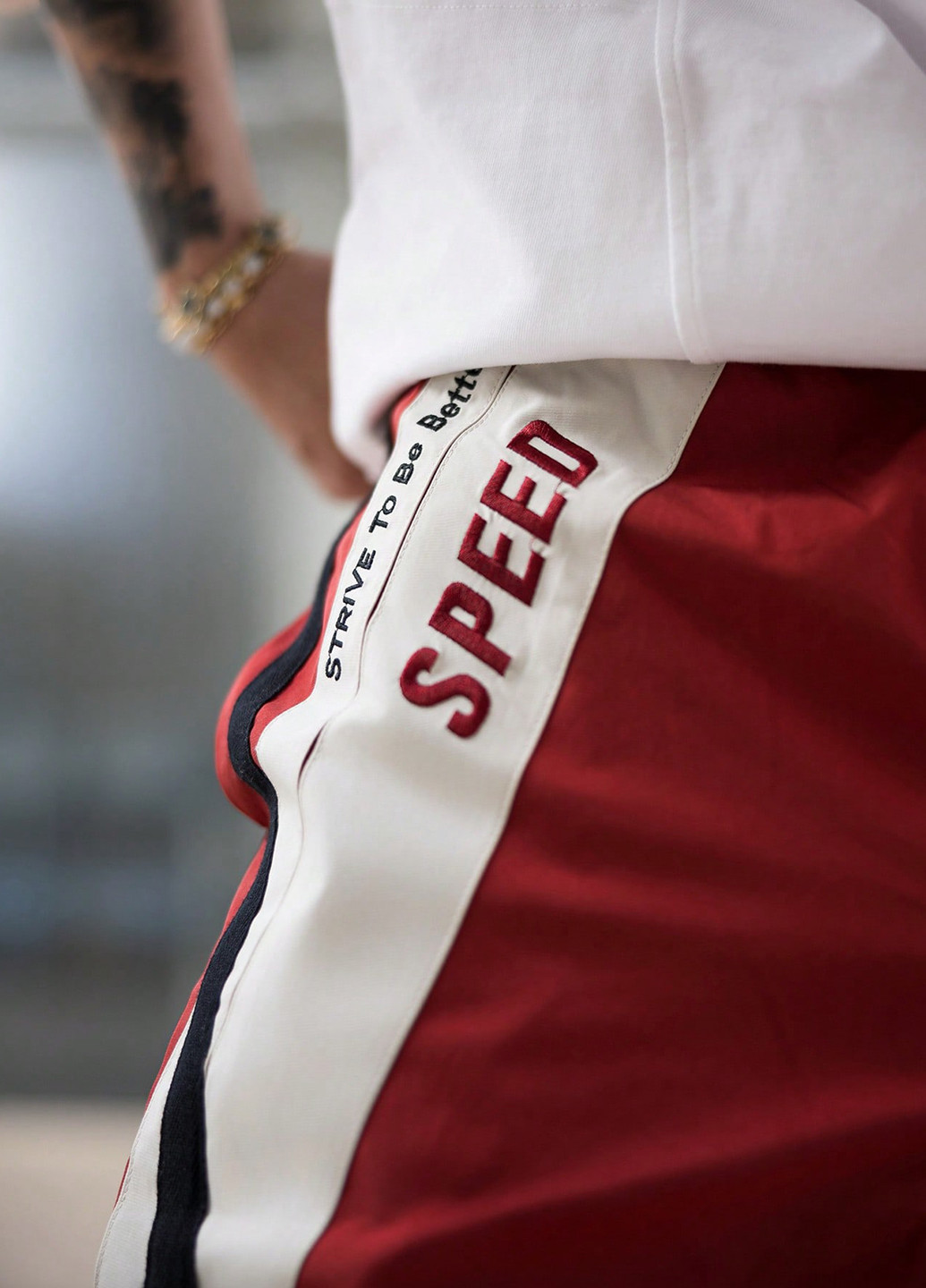 Темно-красные спортивные демисезонные брюки SHEIN