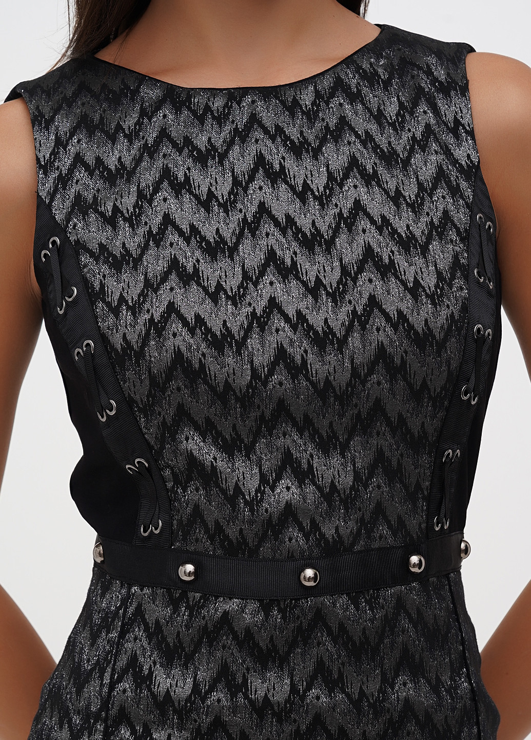 Серое кэжуал платье футляр Sassofono однотонное