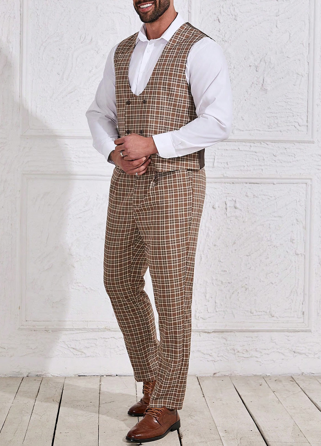 Коричневый демисезонный костюм (жилет, брюки) брючный SHEIN