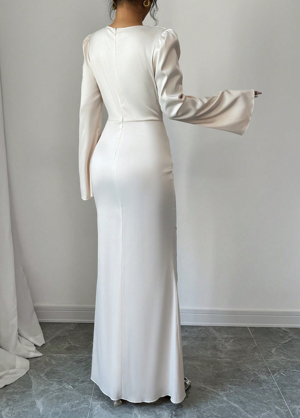 Кремовое вечернее платье годе SHEIN однотонное