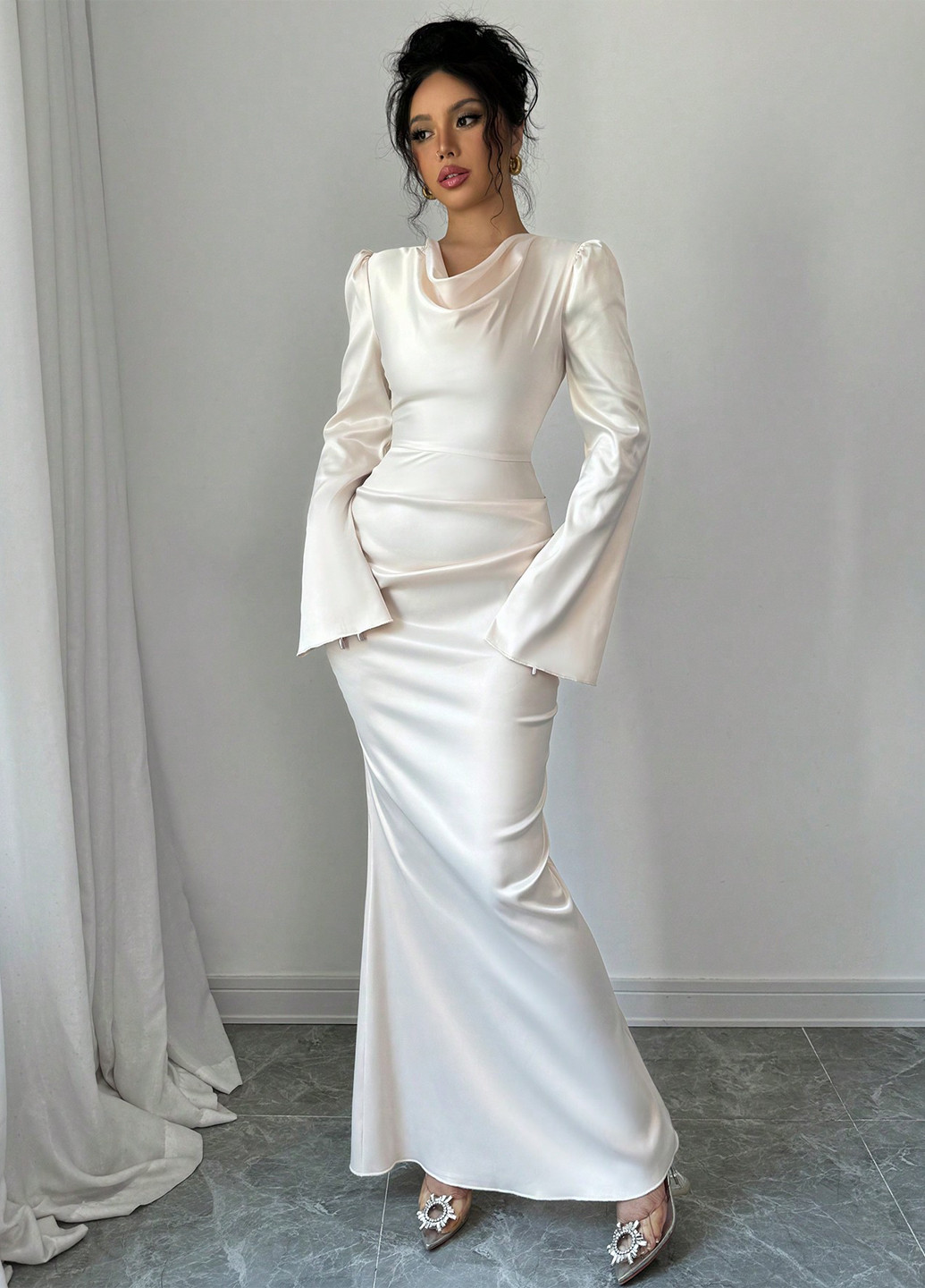 Кремовое вечернее платье годе SHEIN однотонное