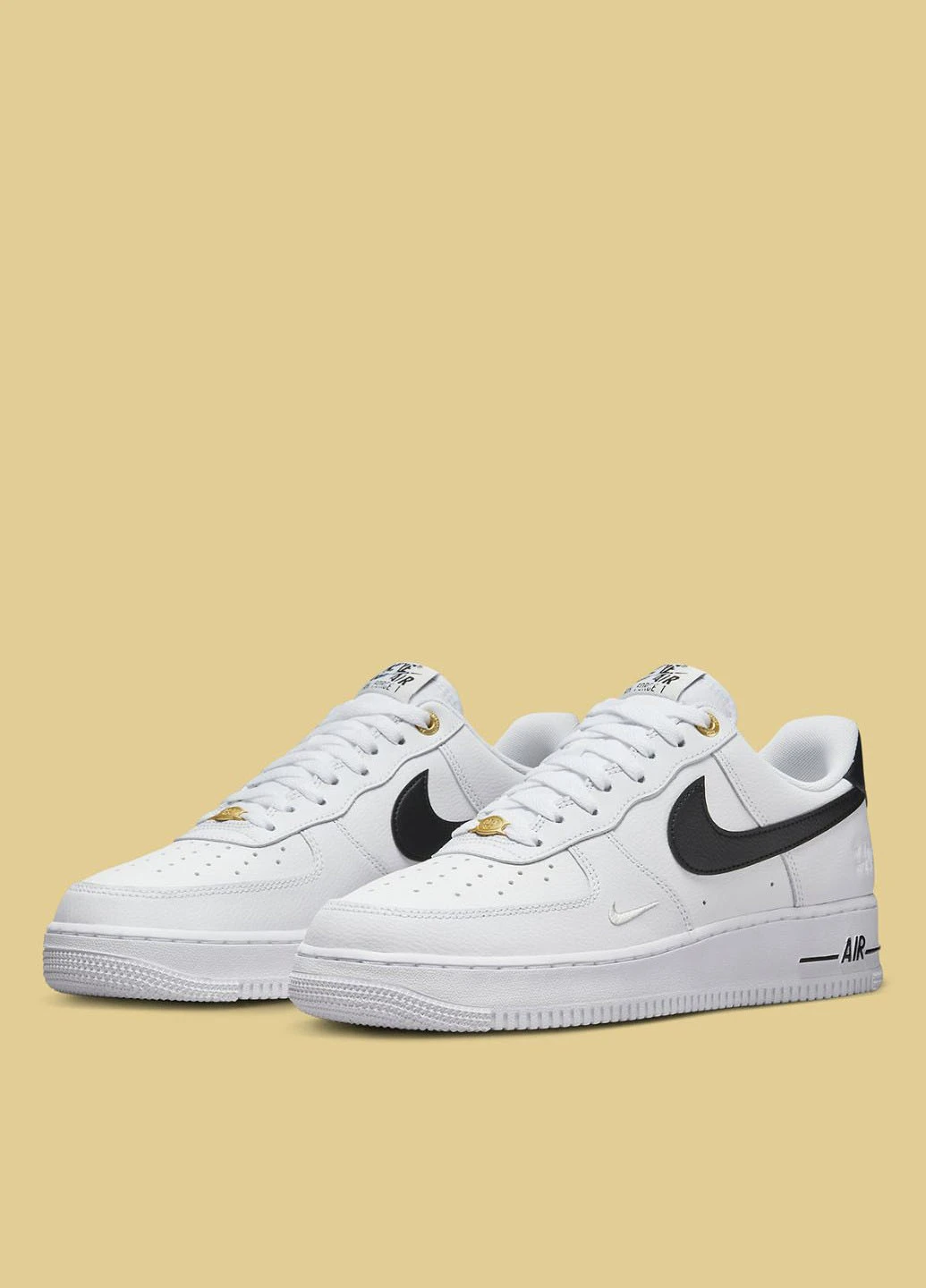 Білі кеди dq7658-100 Nike AIR FORCE 1 07 LV8