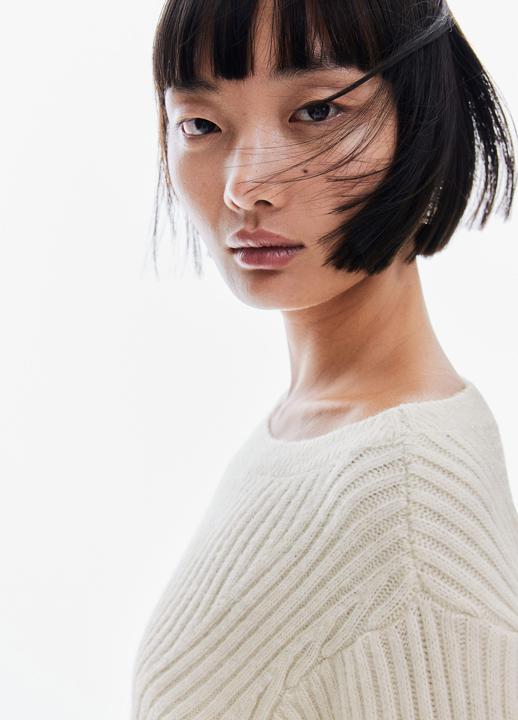 Кремовое кэжуал платье платье-свитер H&M однотонное