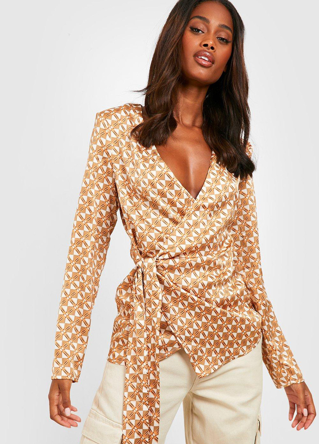 Светло-коричневая блуза на запах Boohoo