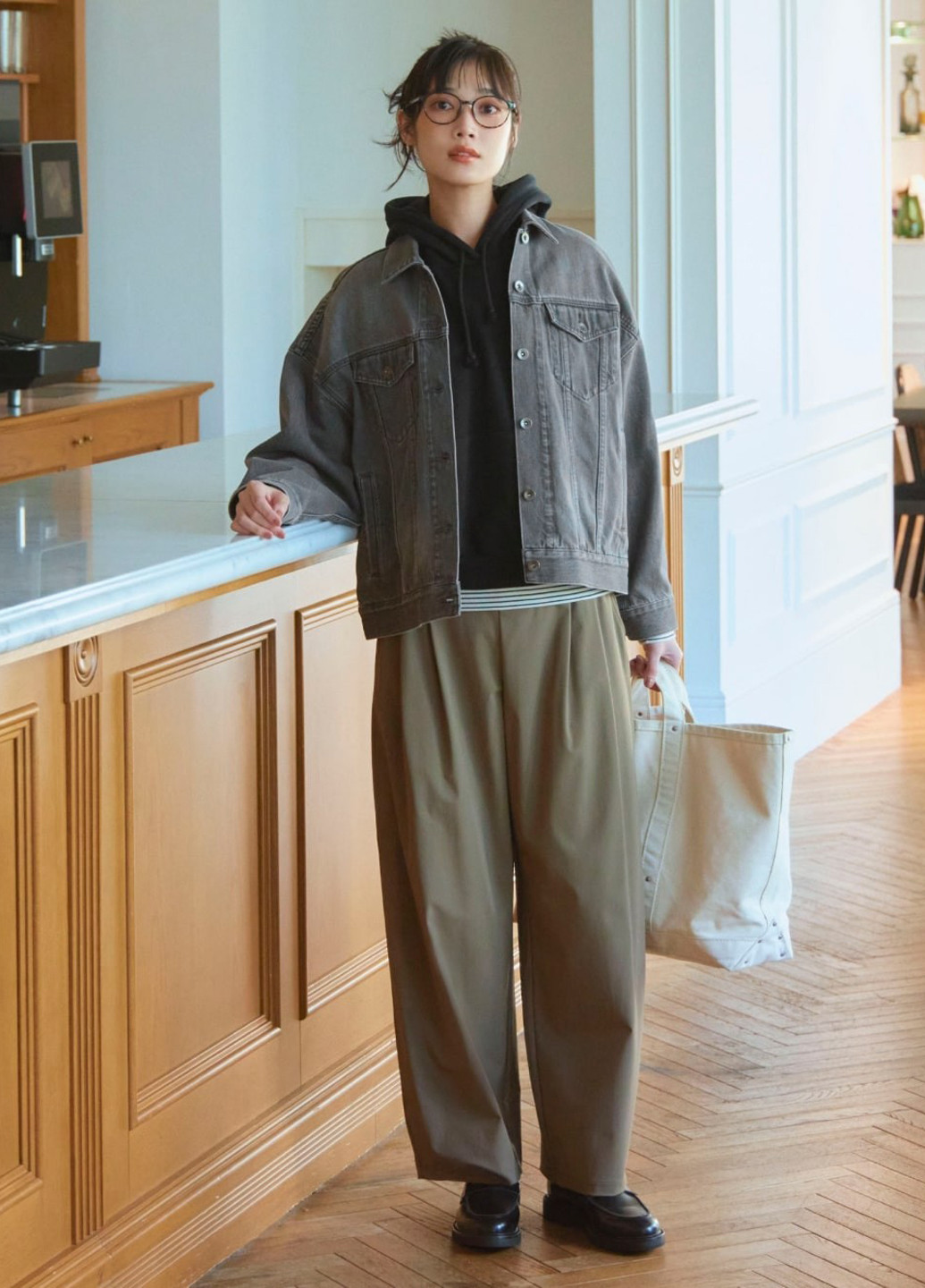 Сіра демісезонна куртка Uniqlo