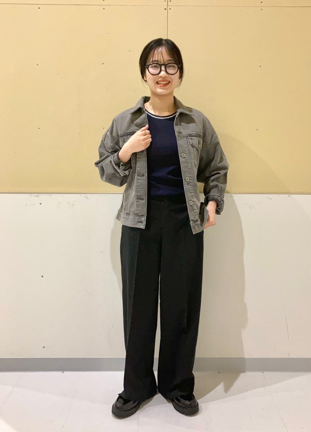 Сіра демісезонна куртка Uniqlo