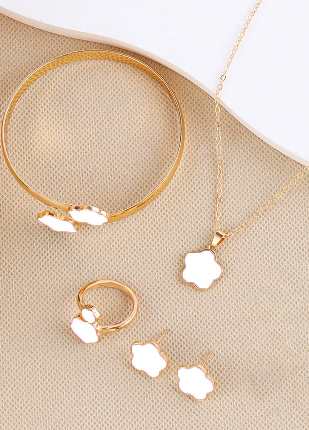Комплект прикрас (кольє, сережки, браслет, каблучка) SHEIN (331624377)