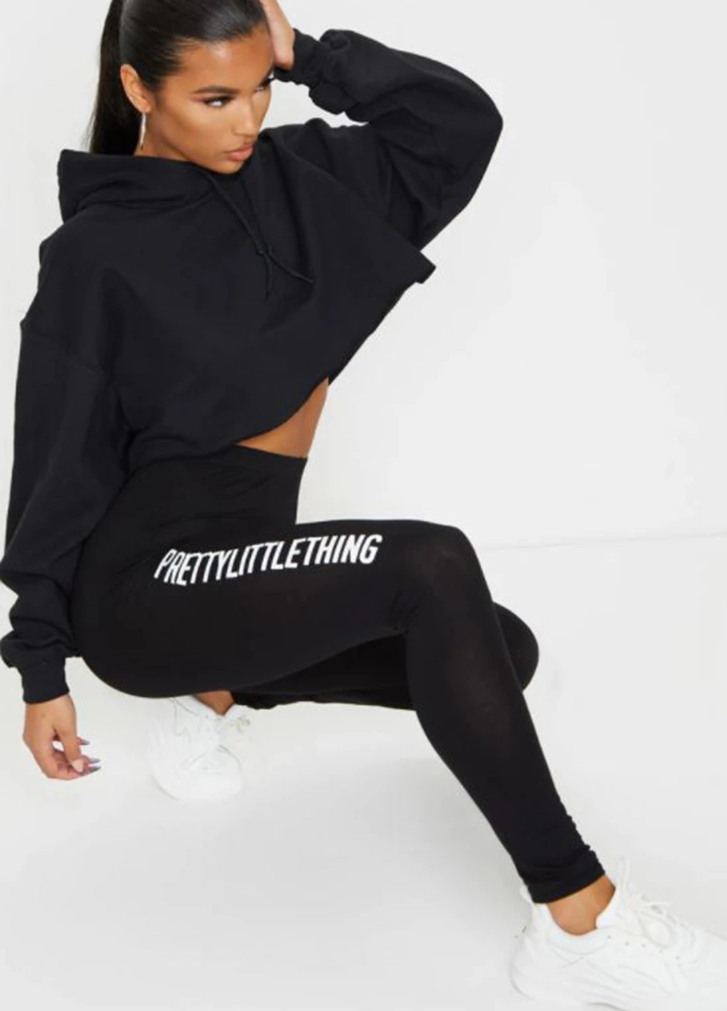 Черные демисезонные леггинсы PrettyLittleThing