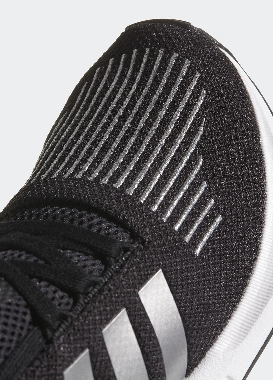 Кросівки adidas Swift (75676125)