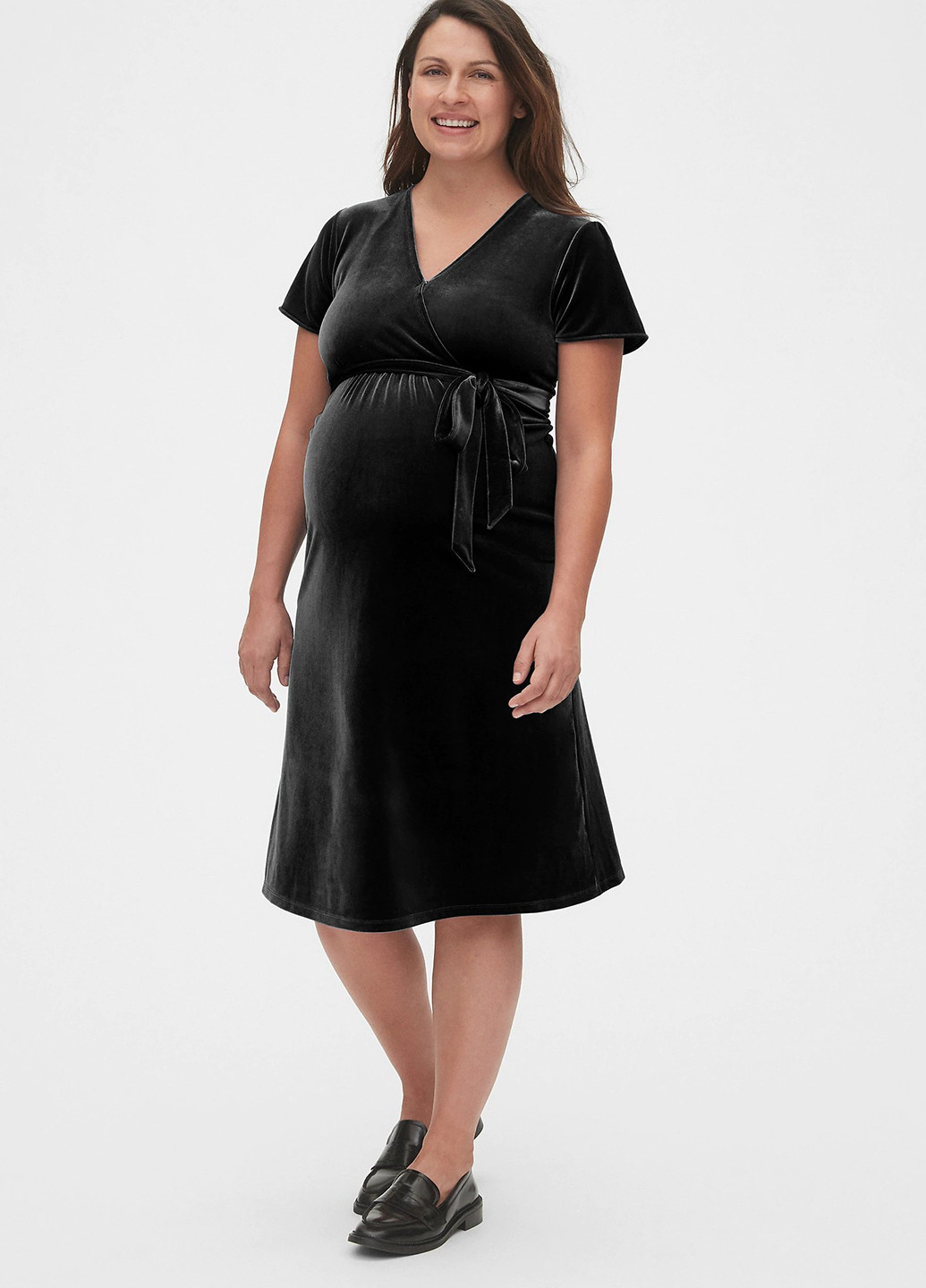 Черное кэжуал платье для беременных на запах Gap однотонное