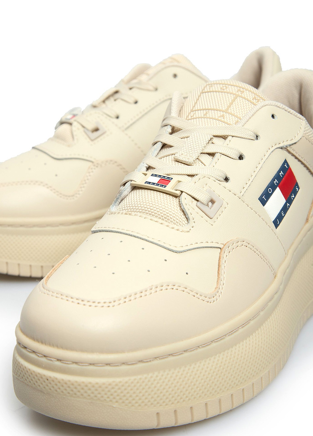 Бежевые кеды Tommy Jeans