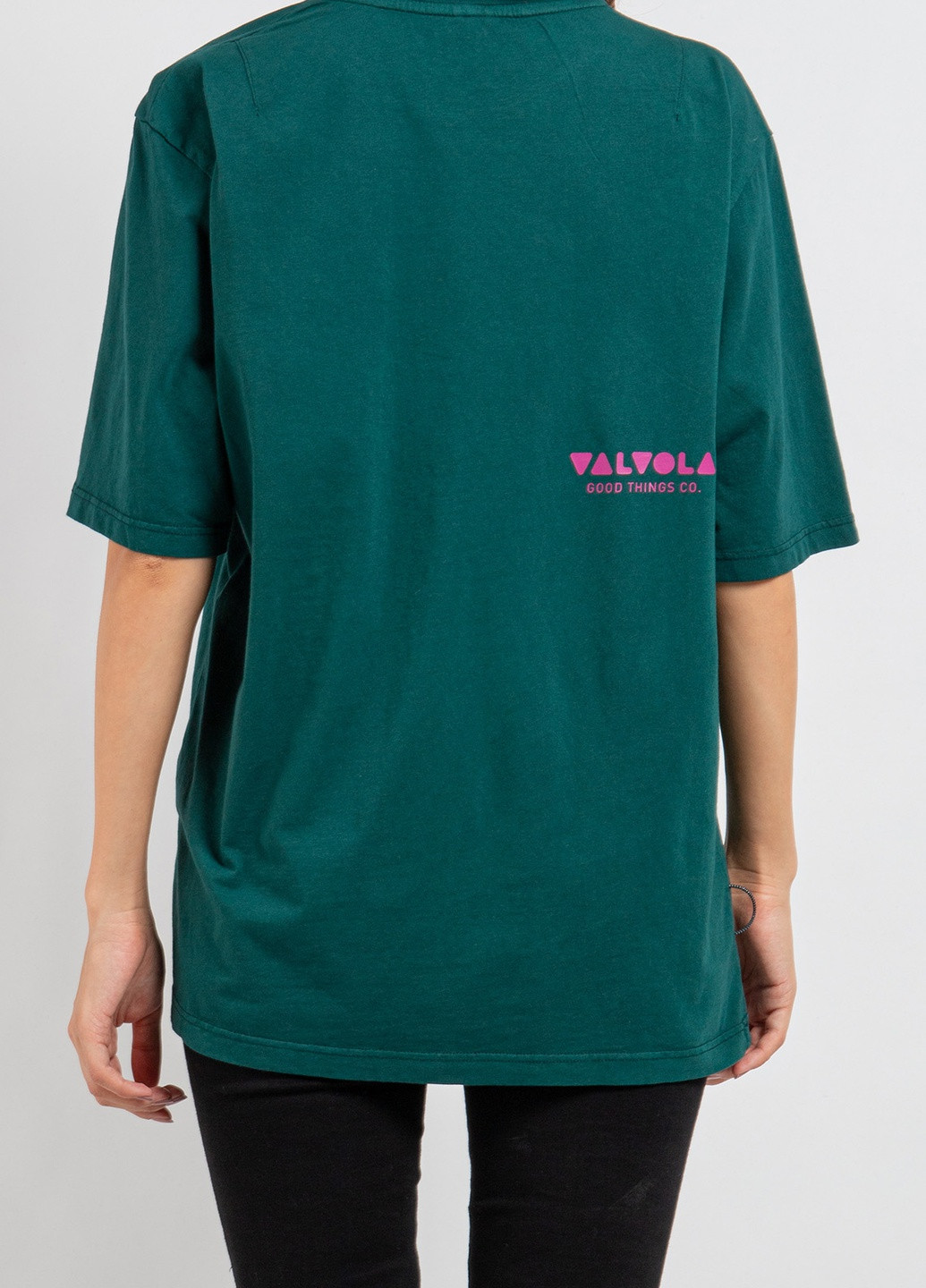 Изумрудная всесезон черная футболка с принтом Valvola