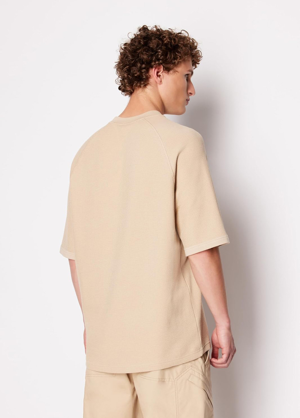 Бежевая футболка Armani Exchange