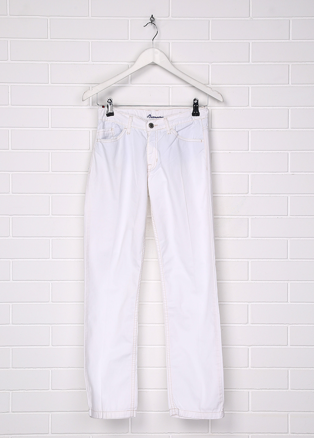 Белые демисезонные зауженные джинсы Barnum