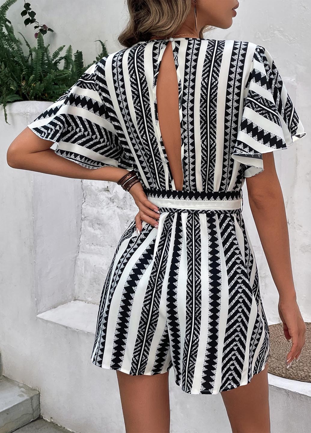 Комбінезон SHEIN комбінезон-шорти смужка білий кежуал поліестер