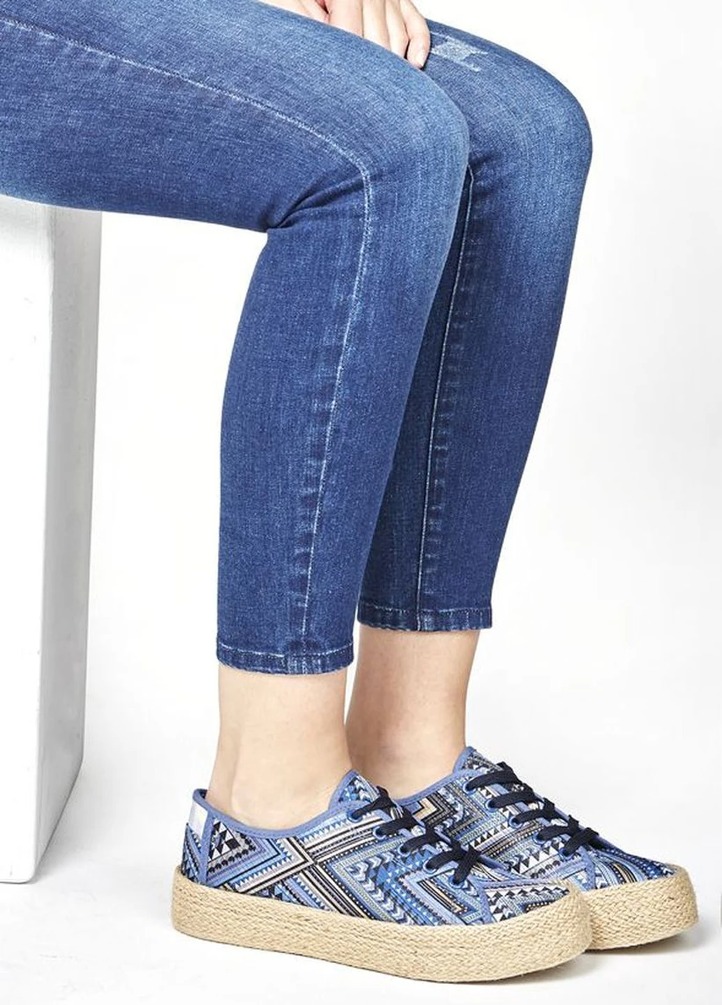 Синие эспадрильи JustFab абстрактный без декора (22189096)