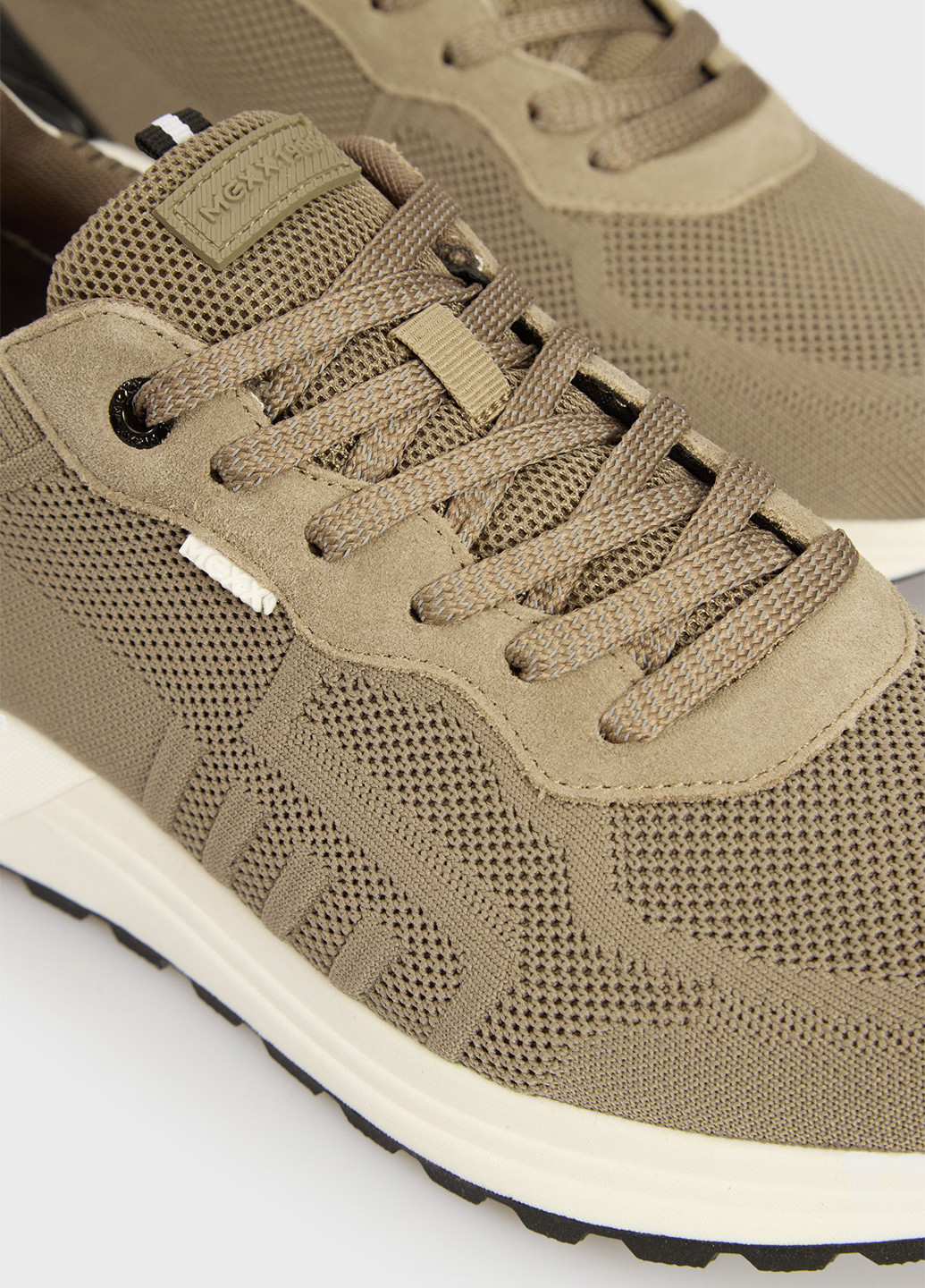 Светло-коричневые летние кроссовки Mexx