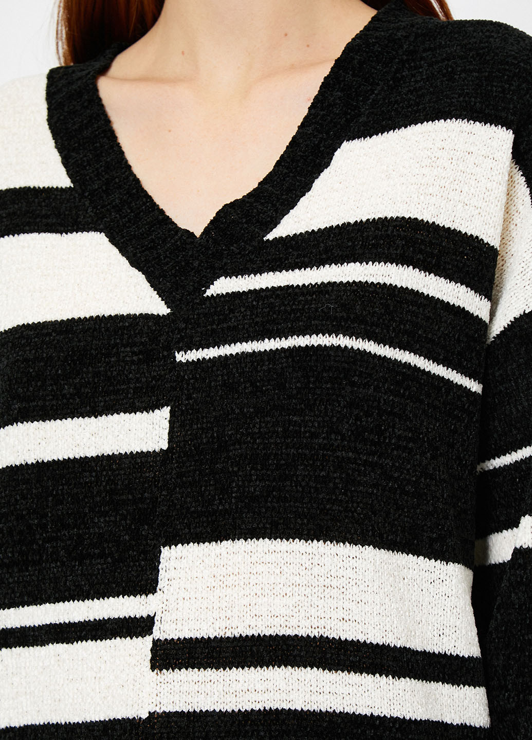 Чорно-білий демісезонний пуловер пуловер KOTON