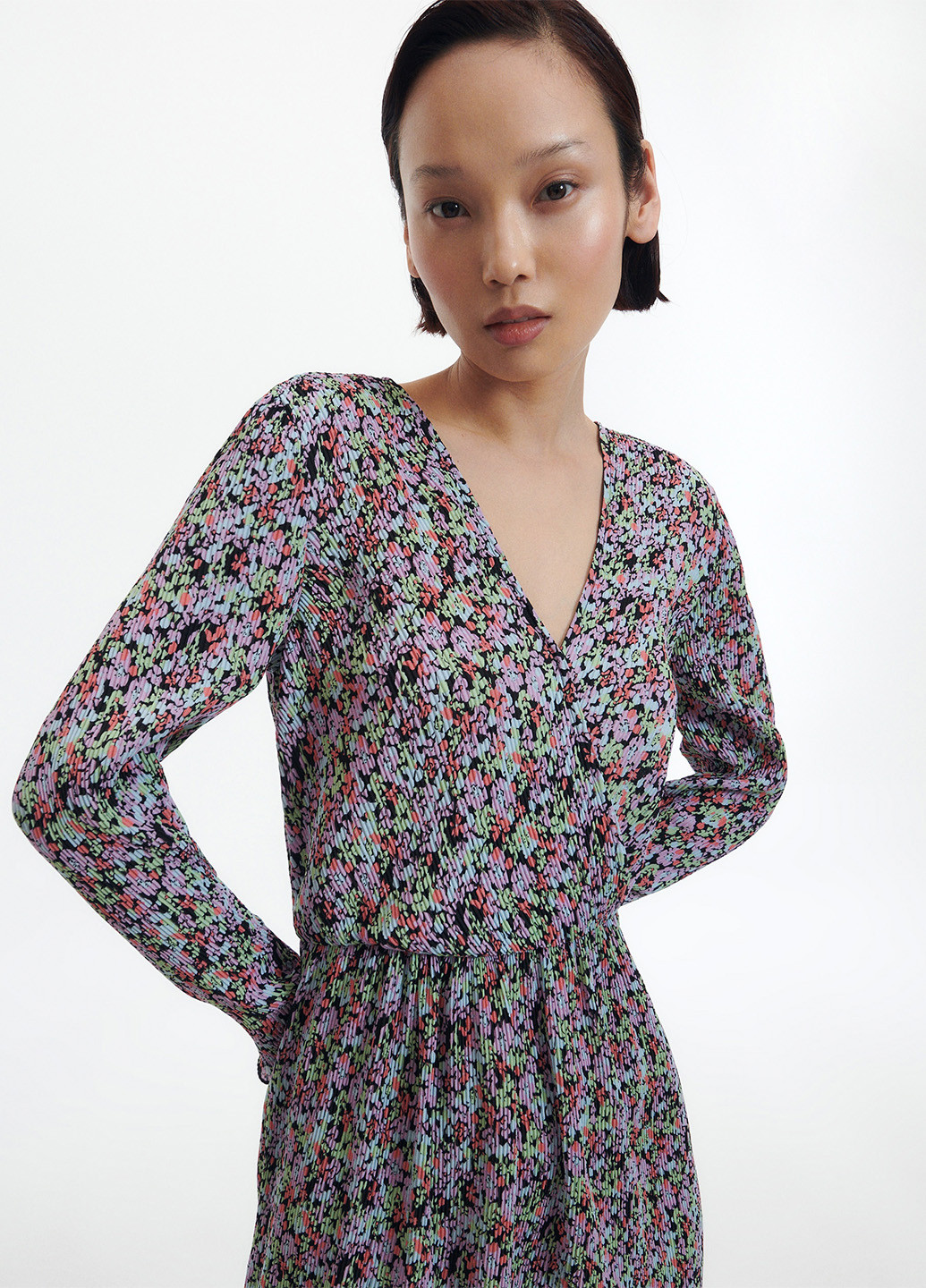 Комбинированное кэжуал платье на запах Reserved с цветочным принтом