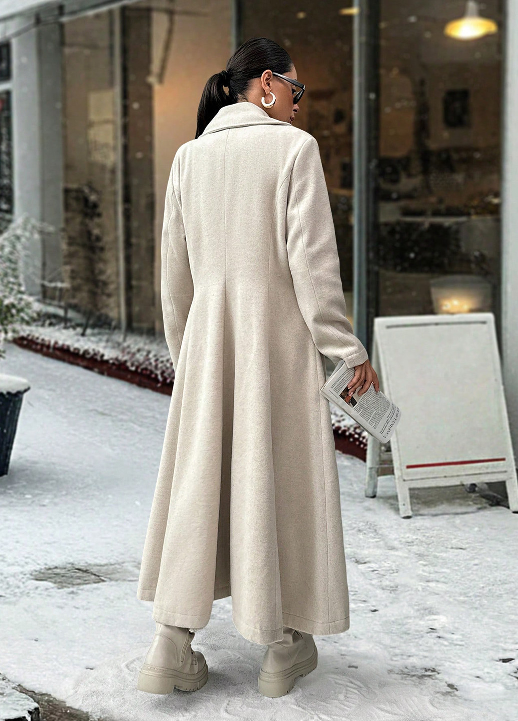 Бежевое зимнее Пальто двубортное SHEIN