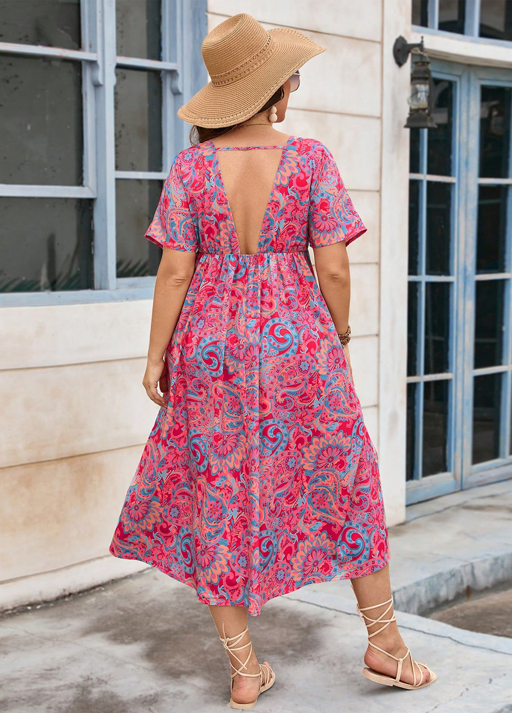 Фуксиновое (цвета Фуксия) пляжное, кэжуал платье с открытой спиной SHEIN с цветочным принтом