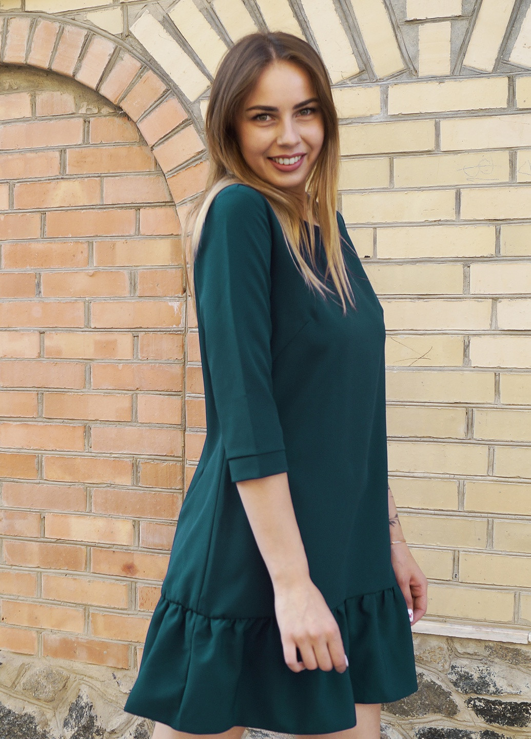 Зеленое коктейльное свободное стильное платье а-силуэта а-силуэт ITSMINE однотонное
