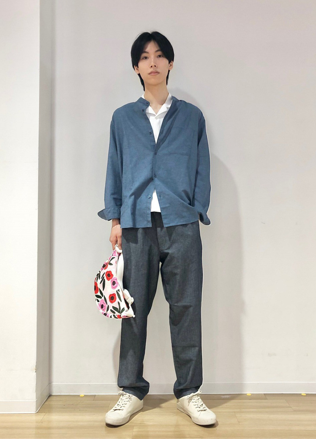 Темно-синие кэжуал демисезонные прямые брюки Uniqlo