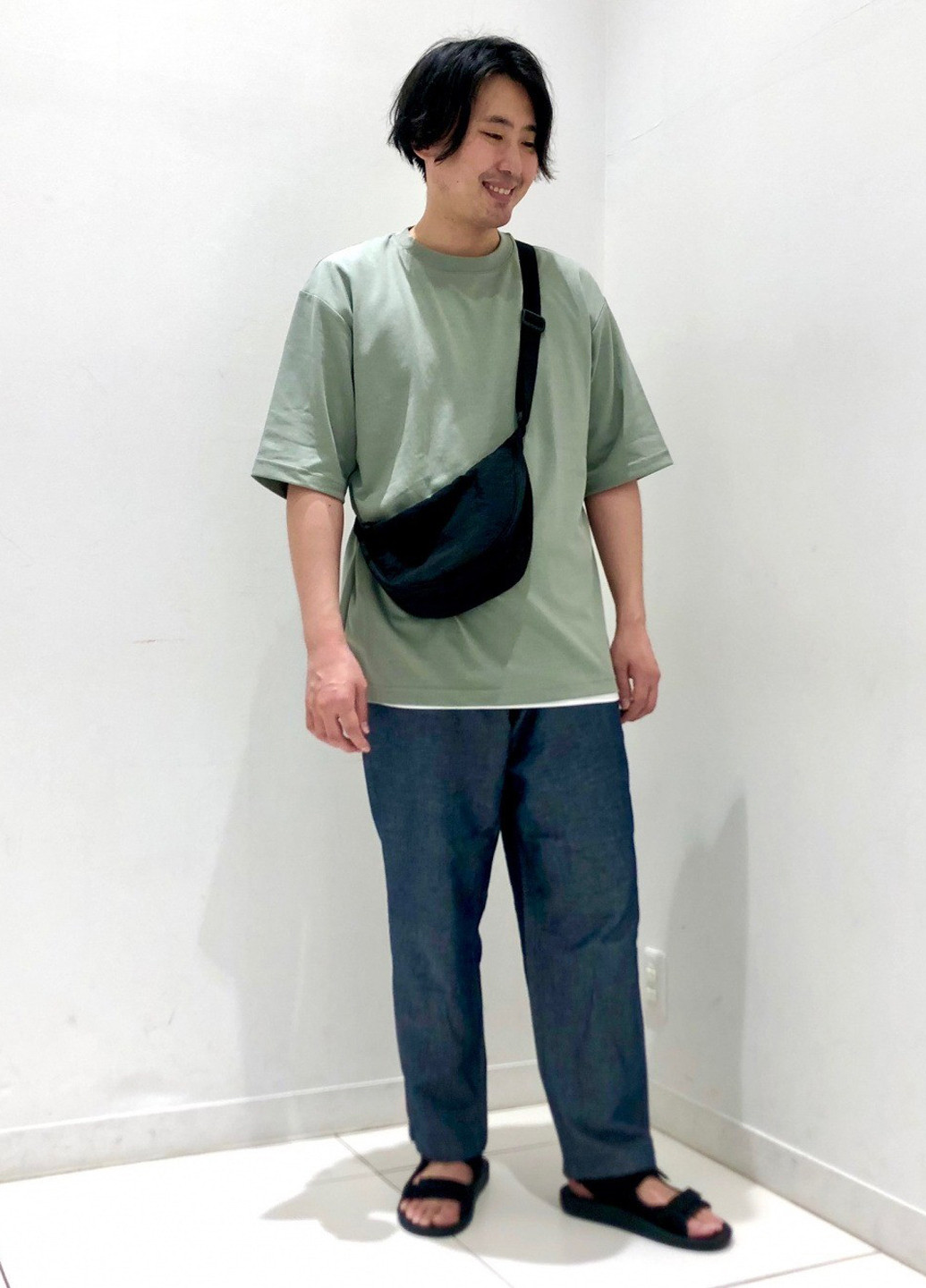 Темно-синие кэжуал демисезонные прямые брюки Uniqlo