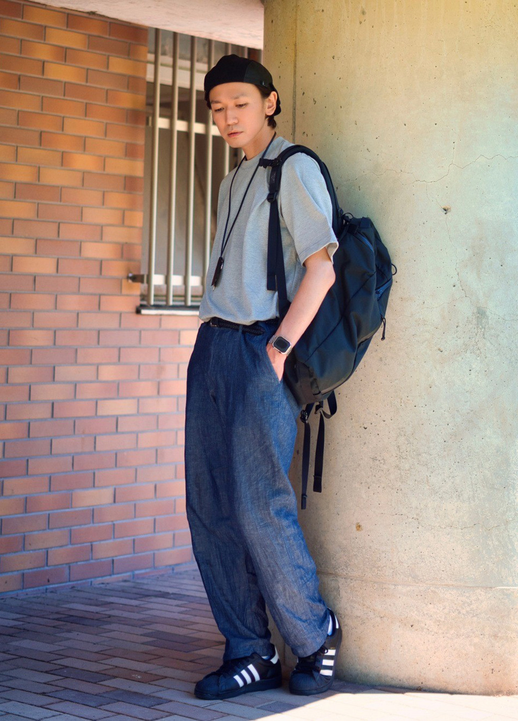 Темно-синие кэжуал демисезонные прямые брюки Uniqlo